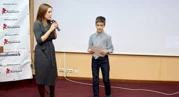 Награждение сдавших Cambridge Hindustani Test 2018