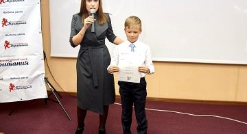 Награждение сдавших Cambridge Hindustani Test 2018
